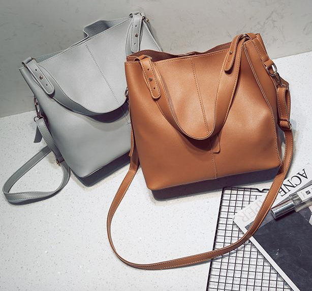 <b><p>Daily Leather Should Bag sic Rsonable Modn</p></b><b><p>デイリーレザーショルダーバッグベーシックバック合理的なモダンシック軽い基本ポーチセットクロスバックバ</p></b><br /><br /><p align='center'>