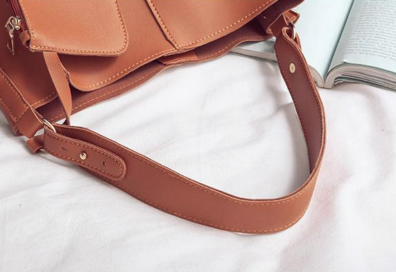 <b><p>Daily Leather Should Bag sic Rsonable Modn</p></b><b><p>デイリーレザーショルダーバッグベーシックバック合理的なモダンシック軽い基本ポーチセットクロスバックバ</p></b><br /><br /><p align='center'>