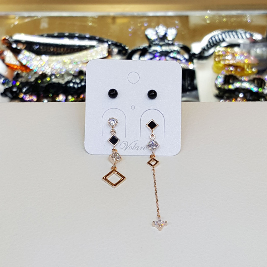 <b><p>Bollare Rhombus Drop Erings onyx SPE342 The</p></b><b><p>ボラレ 菱形ドロップイヤリング2 オニキス SPE342 ディテールがきれい ヨリヨリコーネート</p></b><br /><br /><p align='center'>