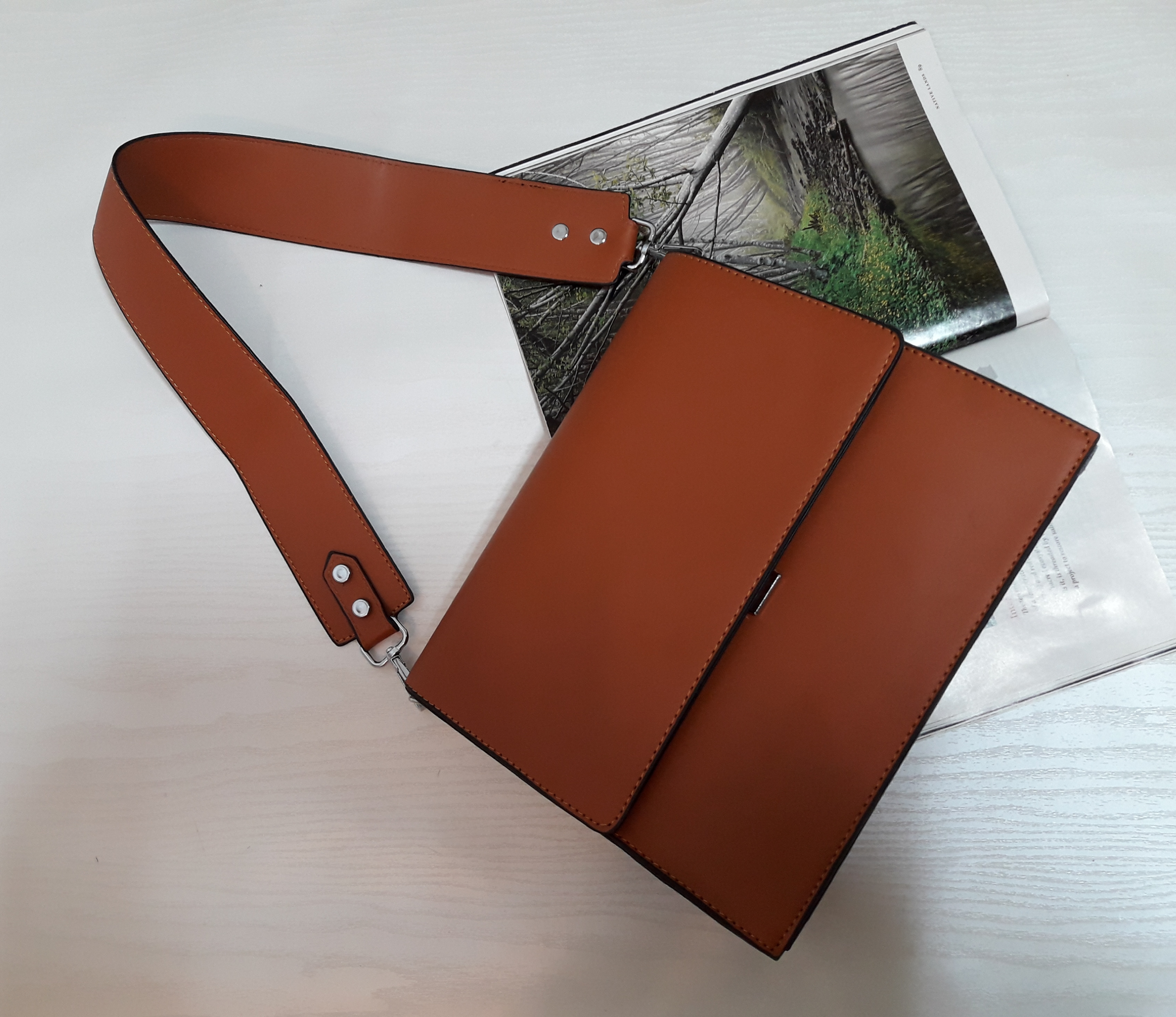 <b><p>Formal Square Daily Shoulder Bag Stylish</p></b><b><p>フォーマルスクエアデイリーショルダーバッグ洗練されたバケットバックスーツデートルック結婚式スター市し</p></b><br /><br /><p align='center'>