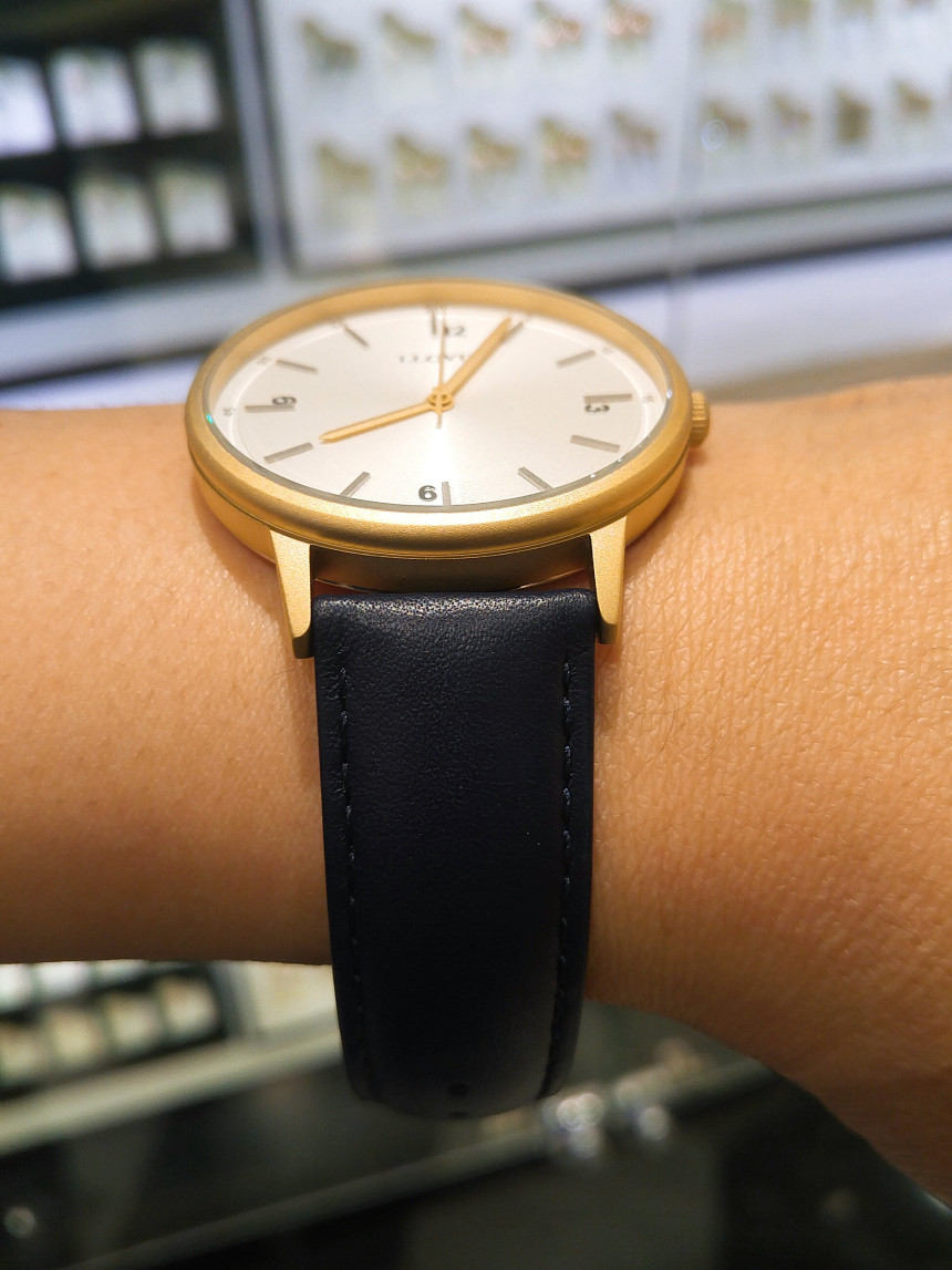 <b><p>Lloyd basic Matte blue leher coup cck LL2G17570IGL</p></b><b><p>ロイド ベーシック 艶消し ブルー レザー カップル 時計 LL2G17570IGL</p></b><br /><br /><p align='center'>