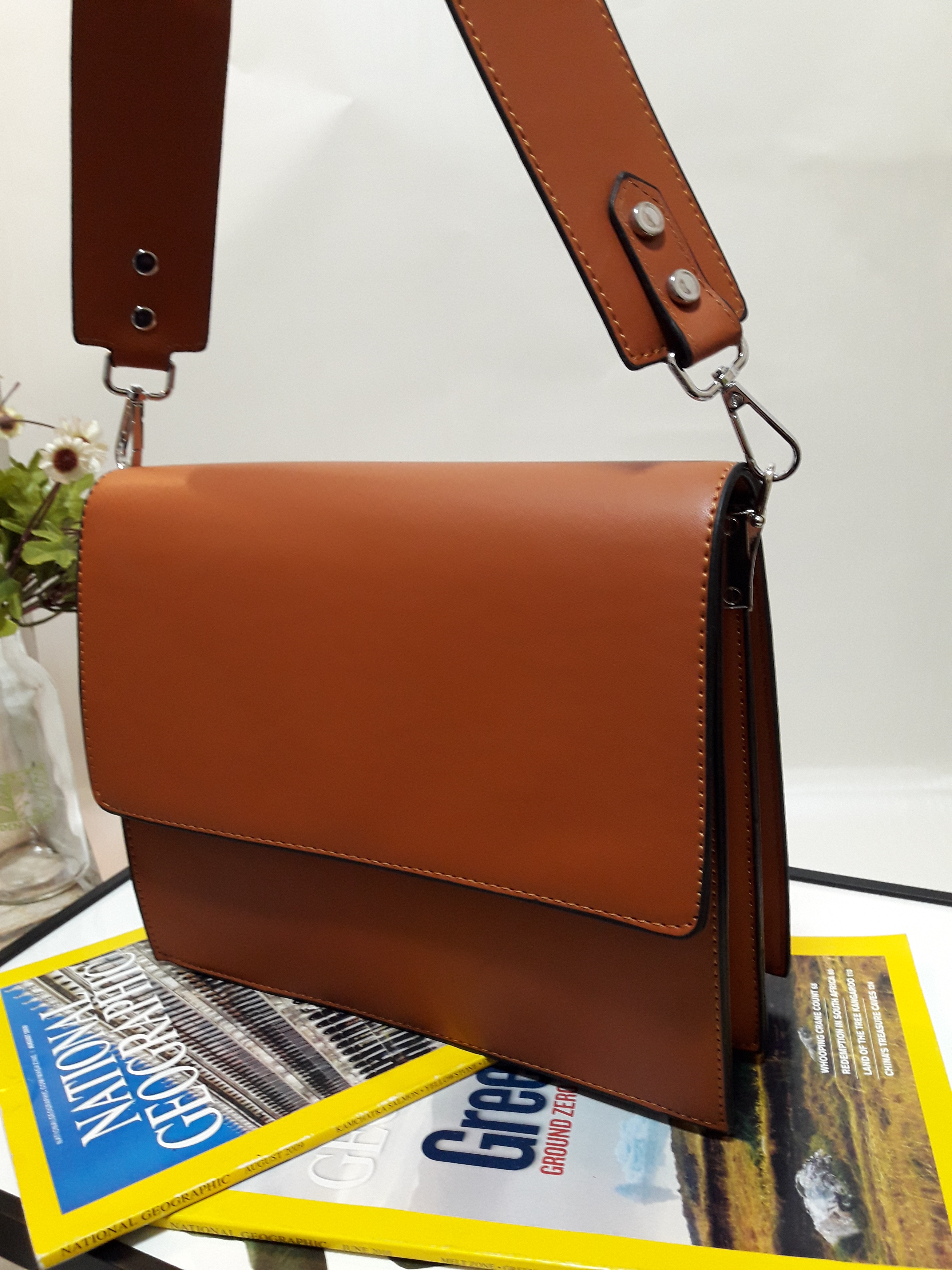 <b><p>Formal Square Daily Shoulder Bag Stylish</p></b><b><p>フォーマルスクエアデイリーショルダーバッグ洗練されたバケットバックスーツデートルック結婚式スター市し</p></b><br /><br /><p align='center'>