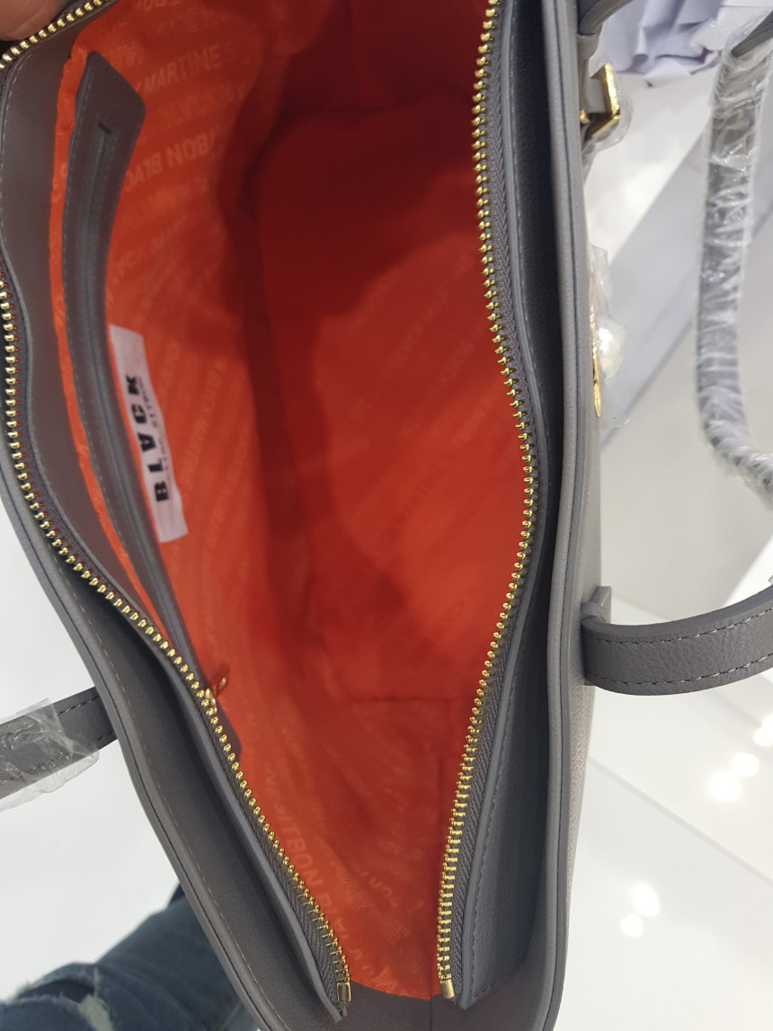 <b><p>Black martin spikes shopperb gaxx101</p></b><b><p>ブラックマーティンシトボンショーポベクgaxx101</p></b><br /><br /><p align='center'>