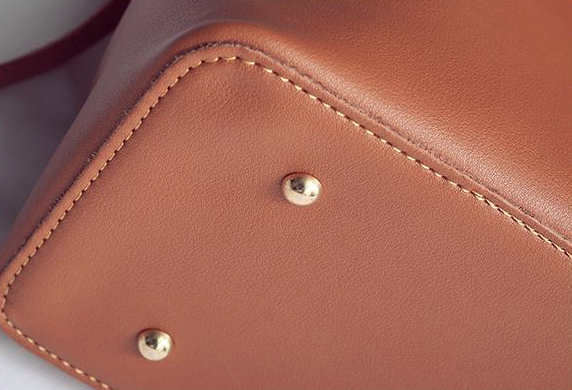<b><p>Daily Leather Should Bag sic Rsonable Modn</p></b><b><p>デイリーレザーショルダーバッグベーシックバック合理的なモダンシック軽い基本ポーチセットクロスバックバ</p></b><br /><br /><p align='center'>