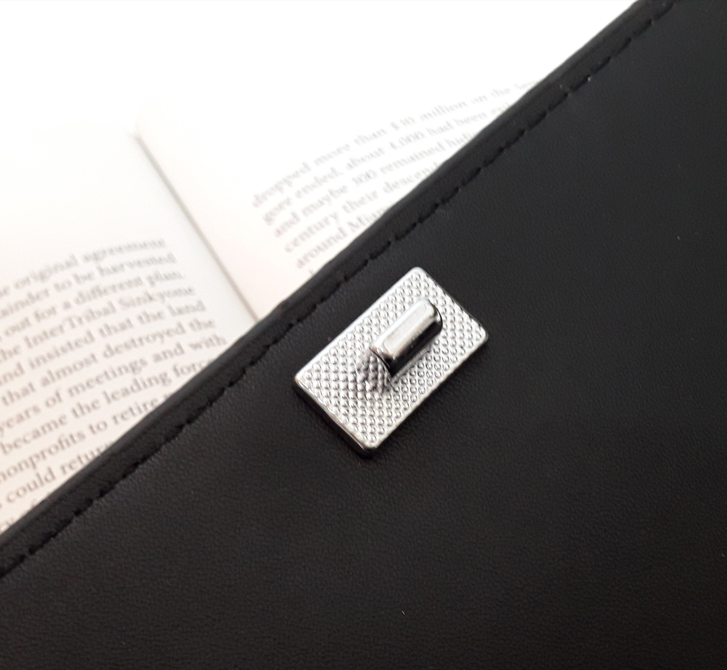 <b><p>Formal Square Daily Shoulder Bag Stylish</p></b><b><p>フォーマルスクエアデイリーショルダーバッグ洗練されたバケットバックスーツデートルック結婚式スター市し</p></b><br /><br /><p align='center'>