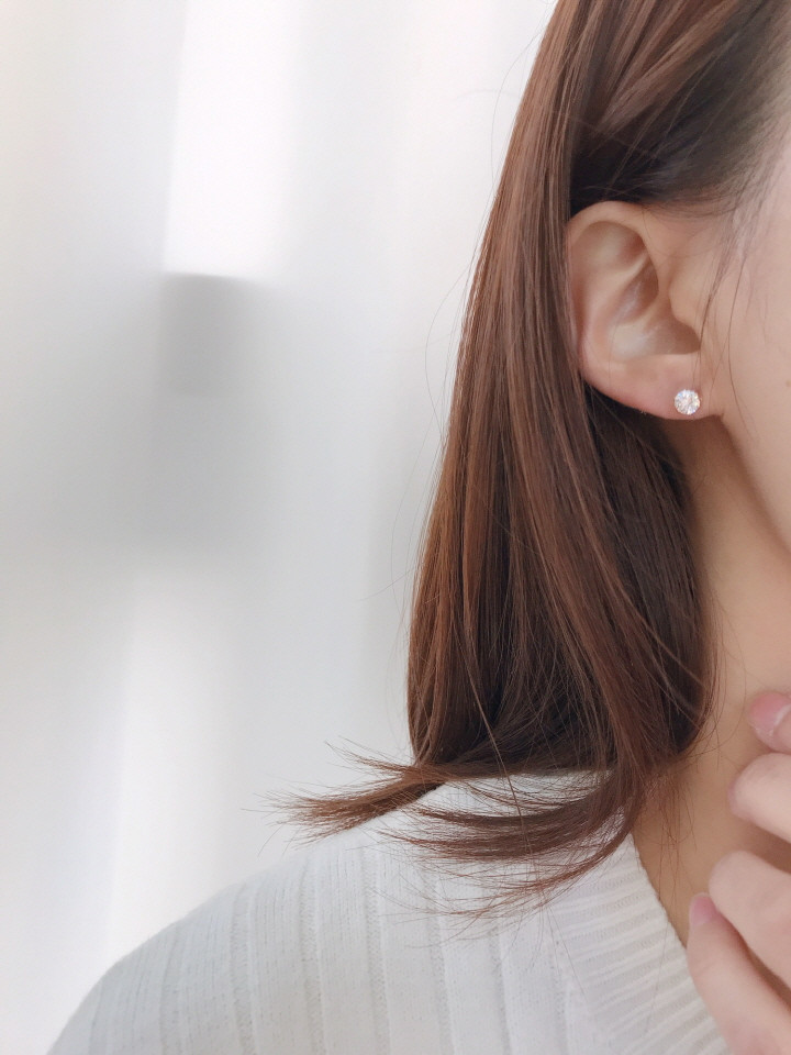 <b><p>White Lotus flower Mh-Daughr earring Two</p></b><b><p>ホワイト ロータス フラワー 螺鈿 イヤリング ツーウェイ キュービック ドロップ</p></b><br /><br /><p align='center'>