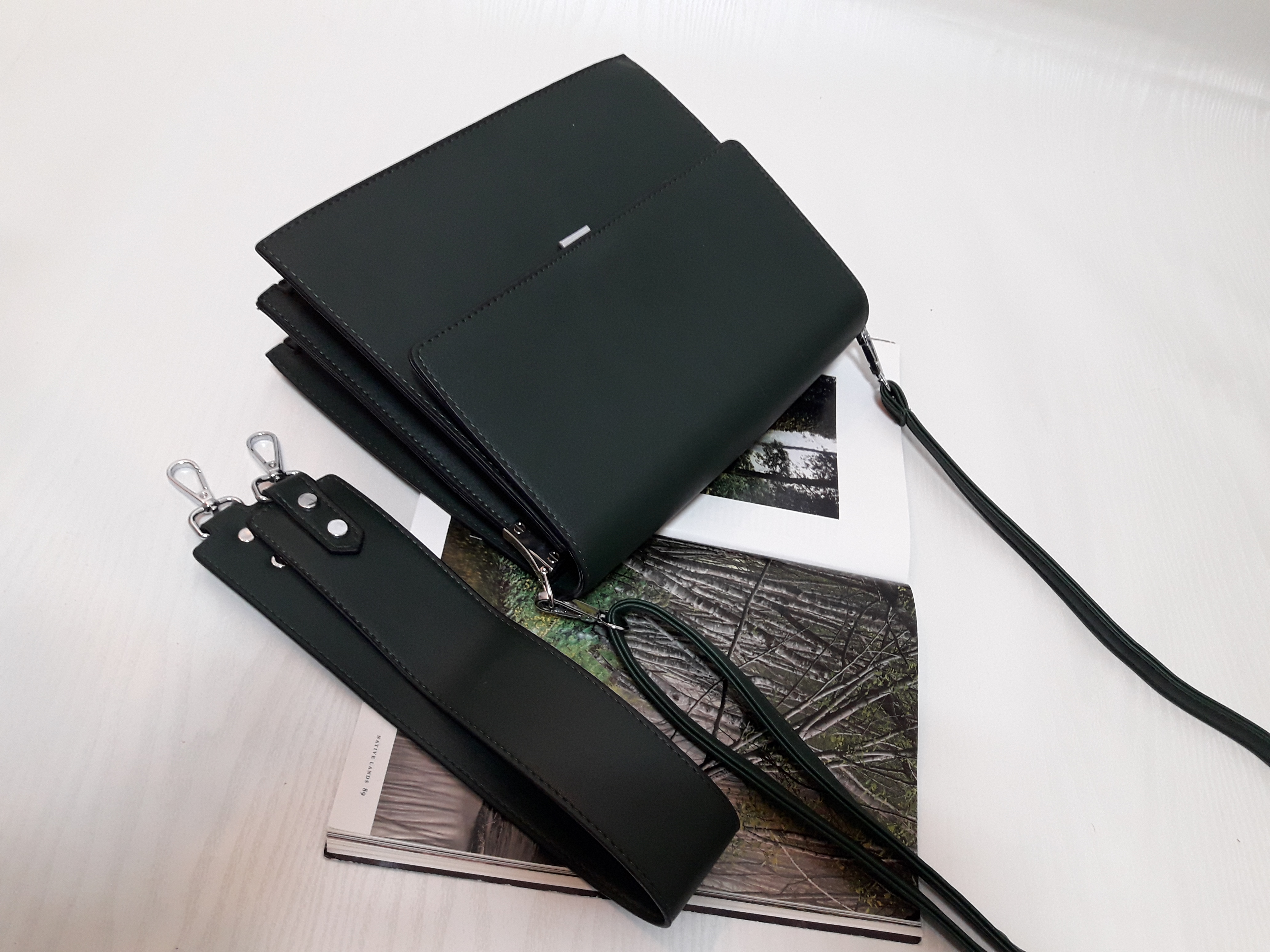 <b><p>Formal Square Daily Shoulder Bag Stylish</p></b><b><p>フォーマルスクエアデイリーショルダーバッグ洗練されたバケットバックスーツデートルック結婚式スター市し</p></b><br /><br /><p align='center'>