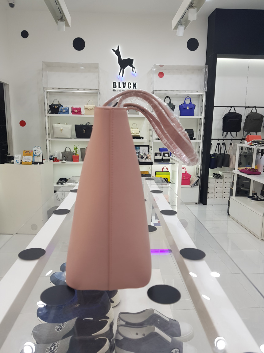 <b><p>Black martin spikes shopperb gaxx101</p></b><b><p>ブラックマーティンシトボンショーポベクgaxx101</p></b><br /><br /><p align='center'>