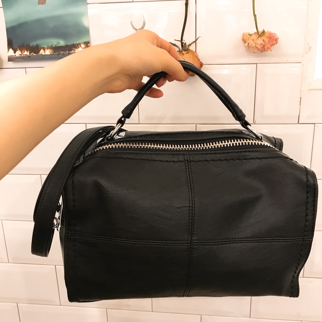 <b><p>Daily back 2color Modern chic Charming style</p></b><b><p>デイリーバック2colorモダンシックな魅力のあるスタイルの女性のコーディネートカジュアルビッグバッ</p></b><br /><br /><p align='center'>