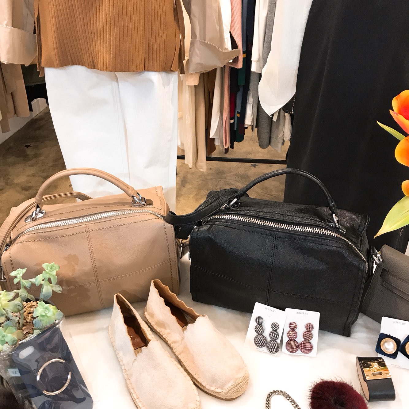 <b><p>Daily back 2color Modern chic Charming style</p></b><b><p>デイリーバック2colorモダンシックな魅力のあるスタイルの女性のコーディネートカジュアルビッグバッ</p></b><br /><br /><p align='center'>