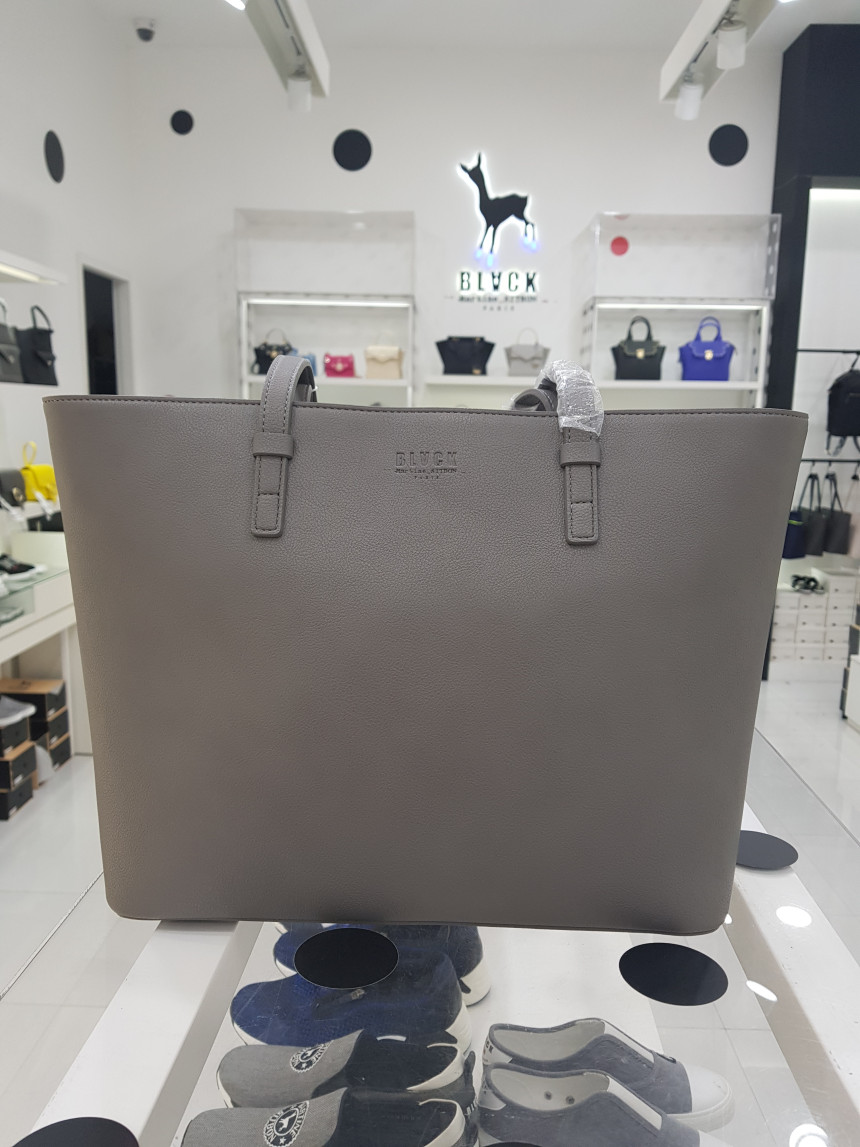 <b><p>Black martin spikes shopperb gaxx101</p></b><b><p>ブラックマーティンシトボンショーポベクgaxx101</p></b><br /><br /><p align='center'>