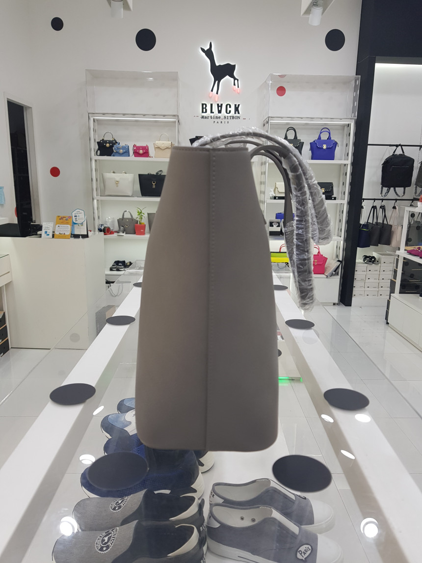 <b><p>Black martin spikes shopperb gaxx101</p></b><b><p>ブラックマーティンシトボンショーポベクgaxx101</p></b><br /><br /><p align='center'>