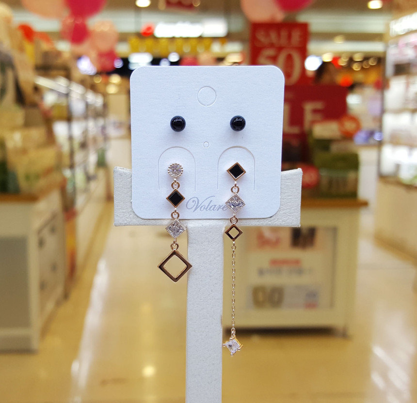 <b><p>Bollare Rhombus Drop Erings onyx SPE342 The</p></b><b><p>ボラレ 菱形ドロップイヤリング2 オニキス SPE342 ディテールがきれい ヨリヨリコーネート</p></b><br /><br /><p align='center'>