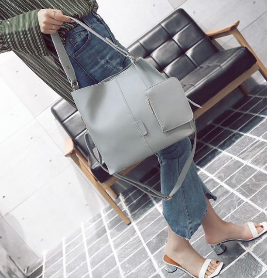 <b><p>Daily Leather Should Bag sic Rsonable Modn</p></b><b><p>デイリーレザーショルダーバッグベーシックバック合理的なモダンシック軽い基本ポーチセットクロスバックバ</p></b><br /><br /><p align='center'>