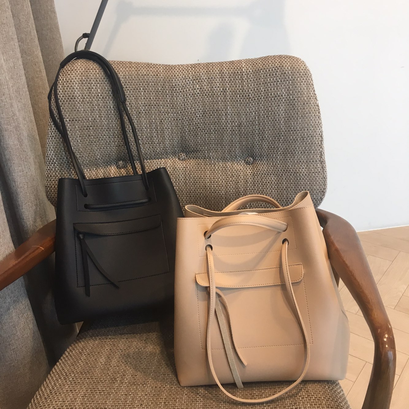 <b><p>Fe Shipping Daily Two-Way Suits Tote oulder</p></b><b><p>送料無料デイリーツーウェイボクジョリトートショルダーショッパービッグバッグ広い収納スペースリアルレザ</p></b><br /><br /><p align='center'>