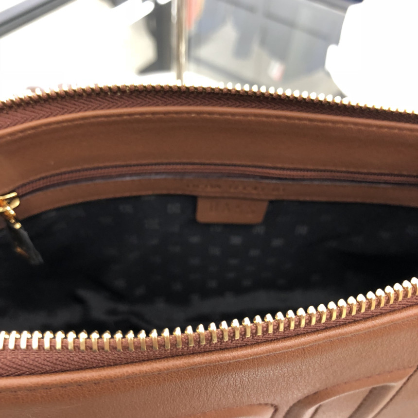 <b><p>Dachshund Brown Check Color Leatr Small Shoulder</p></b><b><p>ダックスブラウンチェック配色レザースモールショルダーバッグOCBA6FC41BW</p></b><br /><br /><p align='center'>