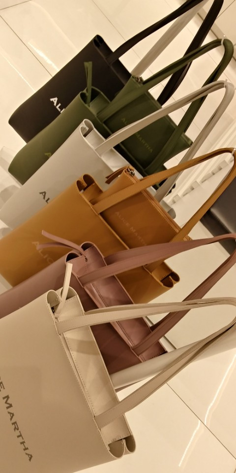 <b><p>Alice Marcia Joey KJS00572 Eco Bag Women</p></b><b><p>アリスマーシャジョイKJS00572エコバッグ女性バッグ新学期バッグ大学生デイリーバッグ最エテム</p></b><br /><br /><p align='center'>