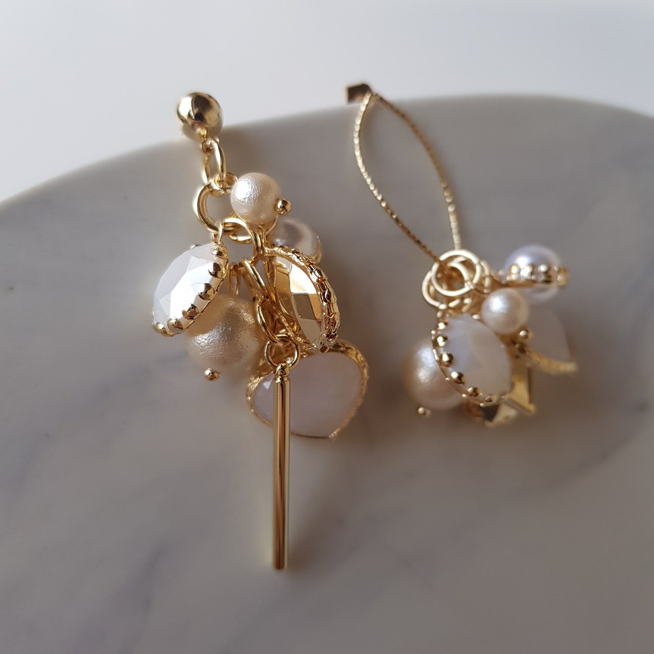 <b><p>Raffine HOMAIKA Pearl Unbutton drop rgs Lance</p></b><b><p>ラフィネ ホマイカ 真珠 オンバルドロップイヤリング ランス 感性ジュエリー 洗練されたギフト</p></b><br /><br /><p align='center'>