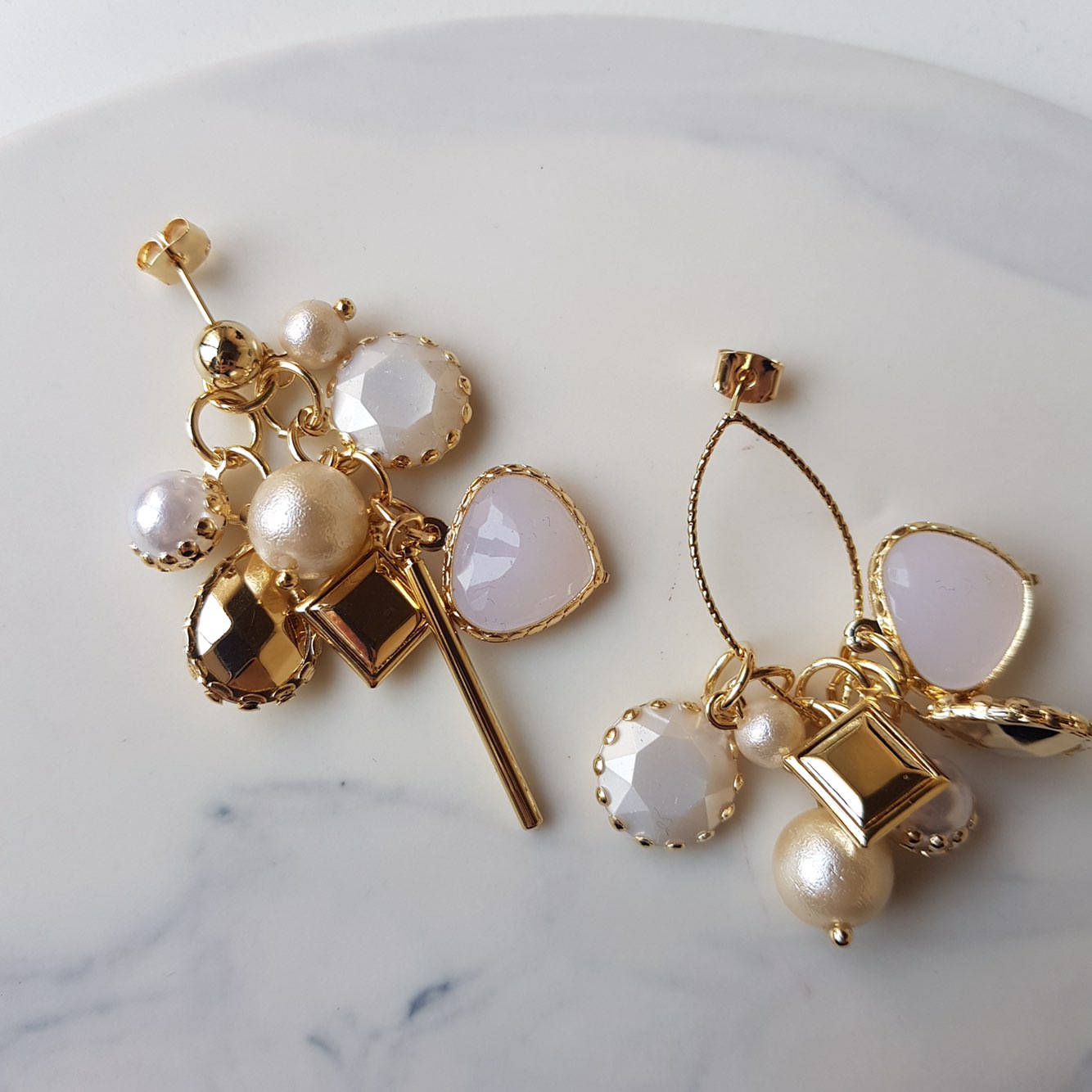 <b><p>Raffine HOMAIKA Pearl Unbutton drop rgs Lance</p></b><b><p>ラフィネ ホマイカ 真珠 オンバルドロップイヤリング ランス 感性ジュエリー 洗練されたギフト</p></b><br /><br /><p align='center'>