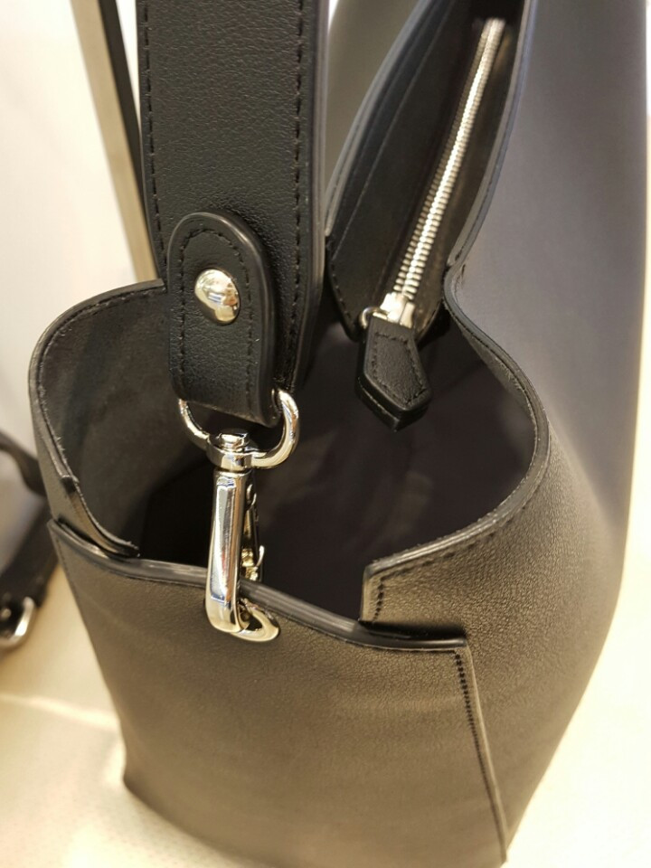 <b><p>Vintage Bench Simple Lar Bucket Ba 3 types</p></b><b><p>ビンチスベンチシンプルラージバケットバック3種VD8SFBSHO726V魅力があるスタイル高慢コーデ</p></b><br /><br /><p align='center'>