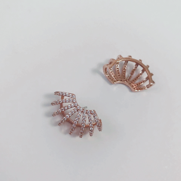 <b><p>!! Order rush Misty Kim Nam-ju sector fm</p></b><b><p>!! 注文殺到 ミスティ キム・ナムジュ 扇形 芸能人 イヤリング ファッション</p></b><br /><br /><p align='center'>