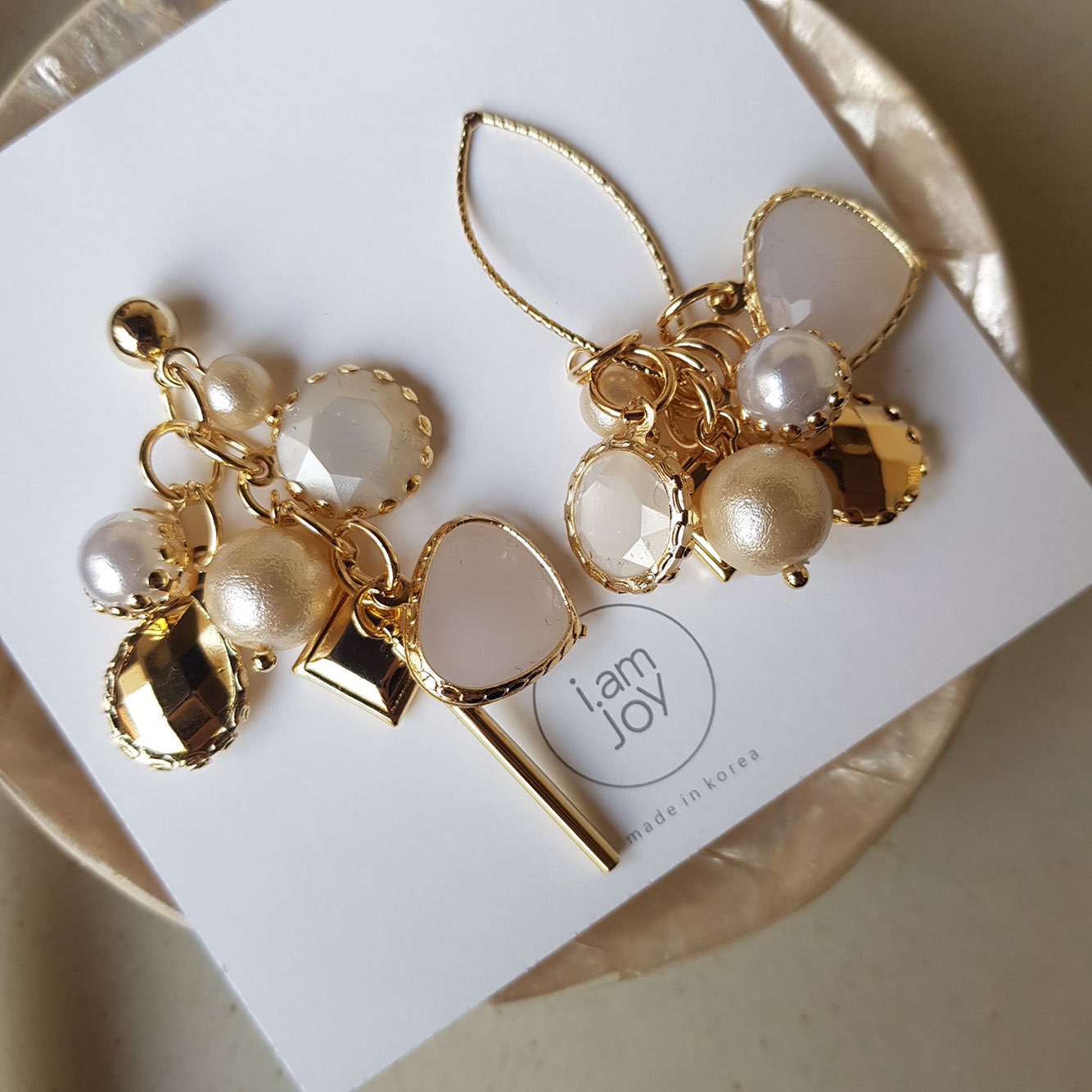 <b><p>Raffine HOMAIKA Pearl Unbutton drop rgs Lance</p></b><b><p>ラフィネ ホマイカ 真珠 オンバルドロップイヤリング ランス 感性ジュエリー 洗練されたギフト</p></b><br /><br /><p align='center'>