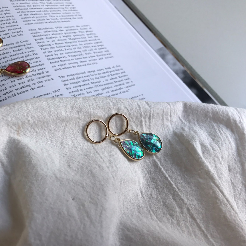 <b><p>Ari Sequins HOMAIKA Drop Earngs 3color Feme</p></b><b><p>アリ スパンコール ホマイカ ドロップイヤリング 3色 フェミニンな 女性ディネート</p></b><br /><br /><p align='center'>