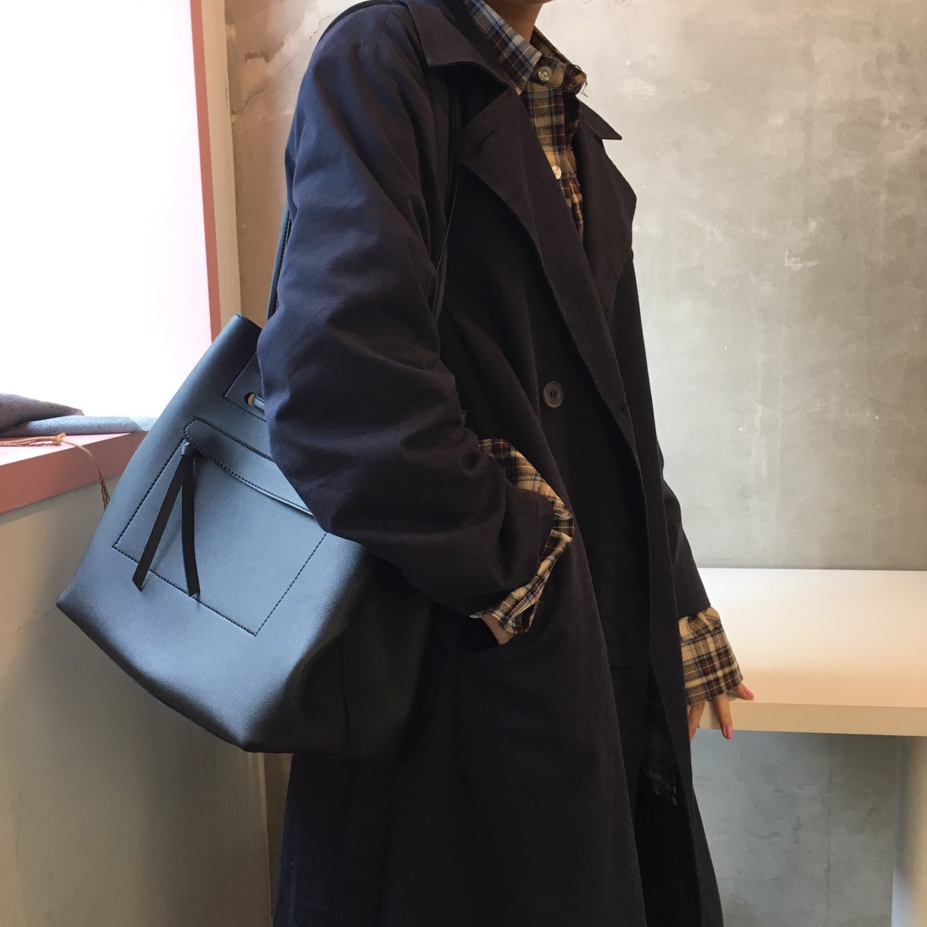 <b><p>Fe Shipping Daily Two-Way Suits Tote oulder</p></b><b><p>送料無料デイリーツーウェイボクジョリトートショルダーショッパービッグバッグ広い収納スペースリアルレザ</p></b><br /><br /><p align='center'>