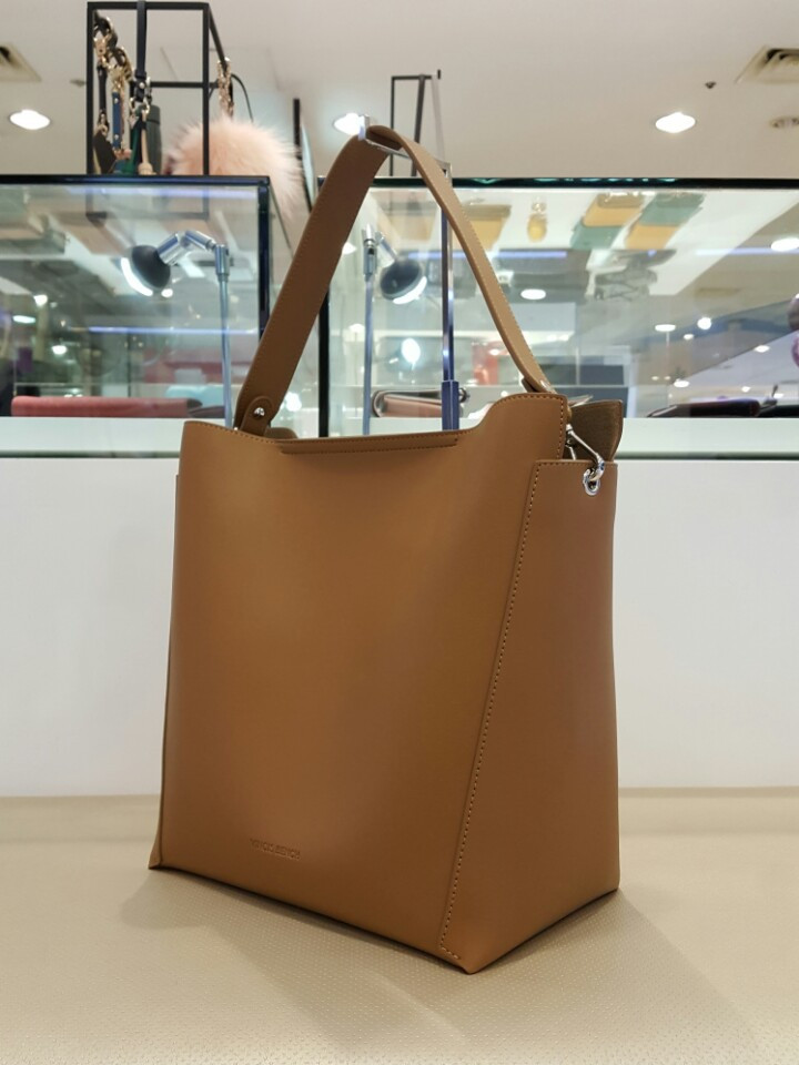 <b><p>Vintage Bench Simple Lar Bucket Ba 3 types</p></b><b><p>ビンチスベンチシンプルラージバケットバック3種VD8SFBSHO726V魅力があるスタイル高慢コーデ</p></b><br /><br /><p align='center'>