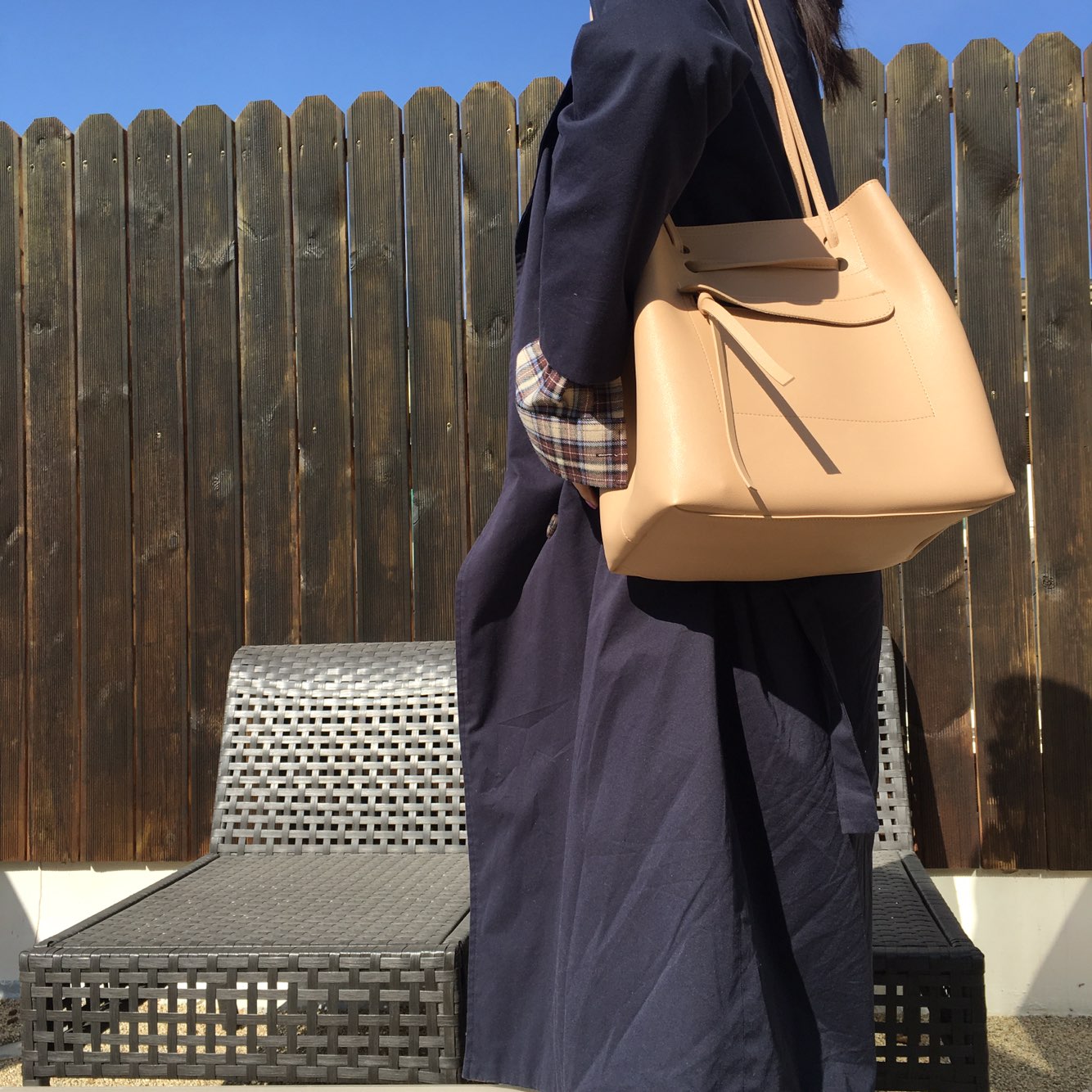 <b><p>Fe Shipping Daily Two-Way Suits Tote oulder</p></b><b><p>送料無料デイリーツーウェイボクジョリトートショルダーショッパービッグバッグ広い収納スペースリアルレザ</p></b><br /><br /><p align='center'>