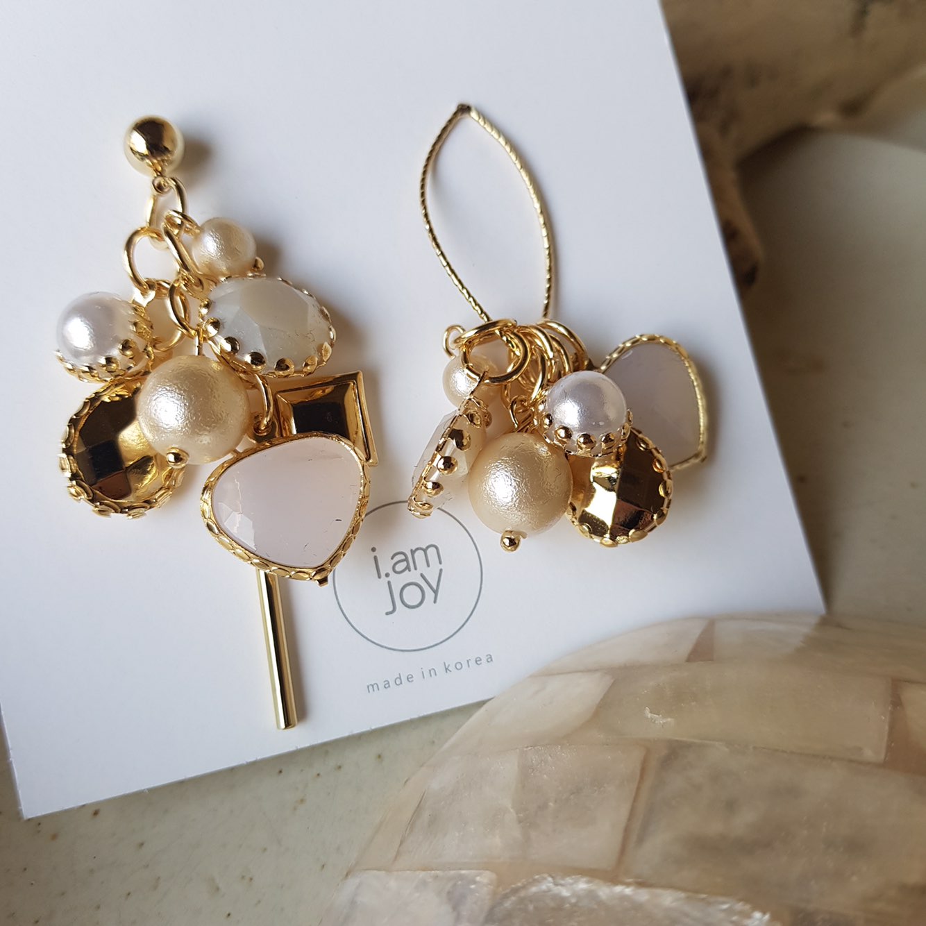 <b><p>Raffine HOMAIKA Pearl Unbutton drop rgs Lance</p></b><b><p>ラフィネ ホマイカ 真珠 オンバルドロップイヤリング ランス 感性ジュエリー 洗練されたギフト</p></b><br /><br /><p align='center'>