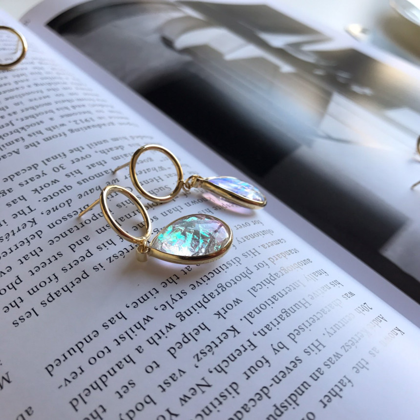 <b><p>Ari Sequins HOMAIKA Drop Earngs 3color Feme</p></b><b><p>アリ スパンコール ホマイカ ドロップイヤリング 3色 フェミニンな 女性ディネート</p></b><br /><br /><p align='center'>