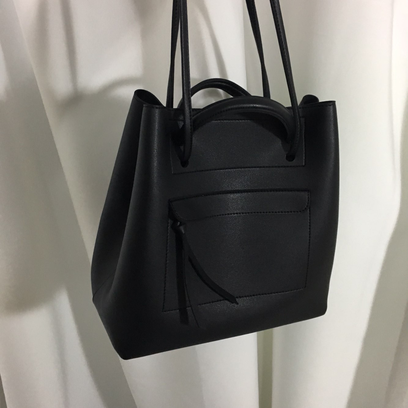 <b><p>Fe Shipping Daily Two-Way Suits Tote oulder</p></b><b><p>送料無料デイリーツーウェイボクジョリトートショルダーショッパービッグバッグ広い収納スペースリアルレザ</p></b><br /><br /><p align='center'>