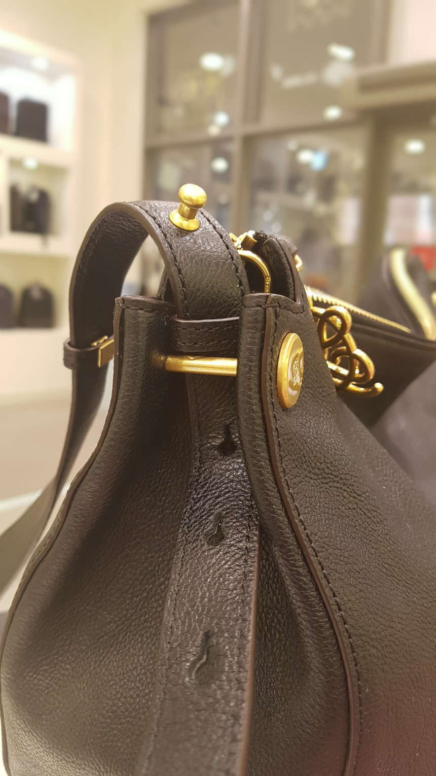 <b><p>Louis Quatorze Nural Hobo Shape lder Bag</p></b><b><p>ルイカトジュナチュラルなホーボーシェイプショルダーバッグHL3LO06BL</p></b><br /><br /><p align='center'>