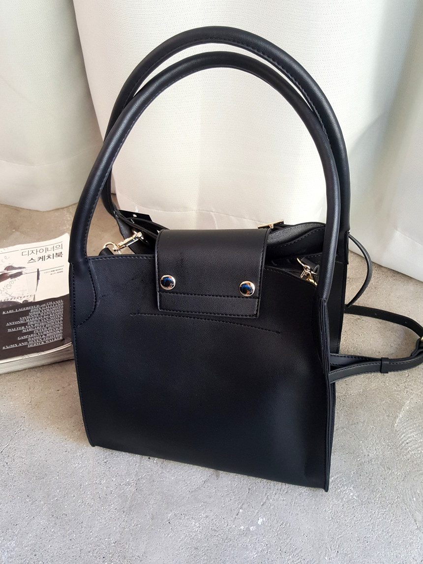 <b><p>Clooney twenties female younger Missy Lk</p></b><b><p>無排クルーニー20代の女性若いズームマミクロルックビッグバッグバケットバッグ外出ルックコーディネート</p></b><br /><br /><p align='center'>