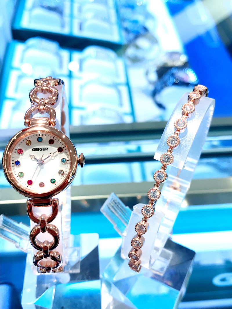 <b><p>Geiger female met Brac GE61179RG 30s Girlfriend</p></b><b><p>ガイガー 女性 メタル ブレスレットセット GE61179RG 30代 ルフレンドの贈り物</p></b><br /><br /><p align='center'>