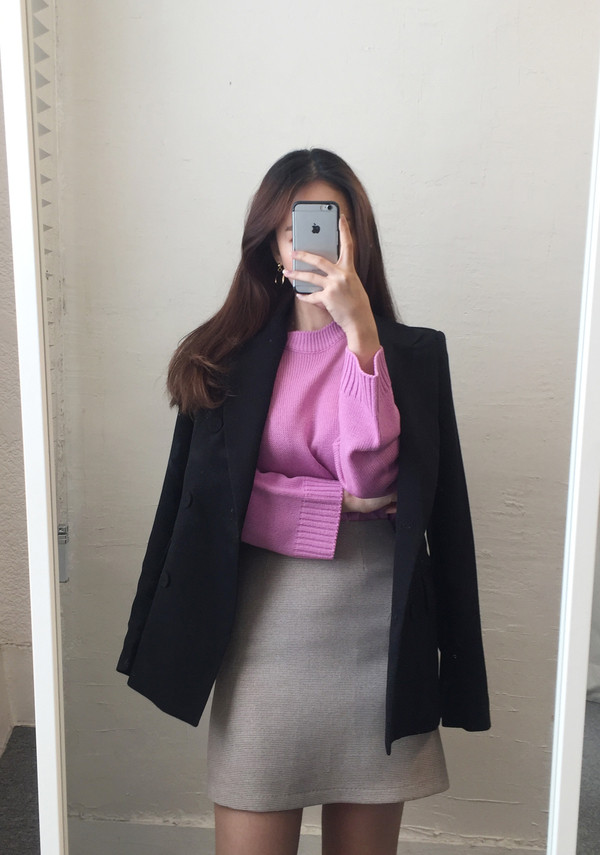 <b><p>Gold ring ears 1447 Formal styl Luxuous Run</p></b><b><p>ゴールドリングイヤリング 1447年 格式あるスタイ 豪華な ランデザイン ワンポトコーディネート</p></b><br /><br /><p align='center'>