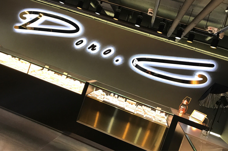 <b><p>Miumiu Coupling design 14k 18k Heavy ily</p></b><b><p>ミュウミュウ カップリング デザイン 14k 18k 重量感のある どっしりとした</p></b><br /><br /><p align='center'>