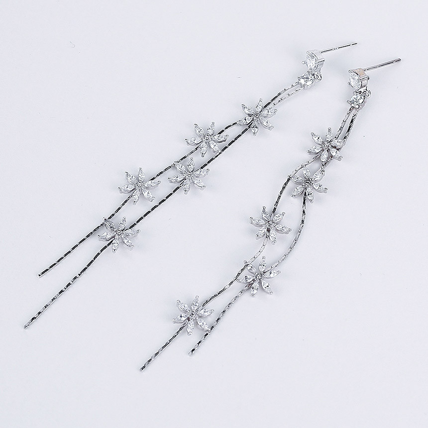 <b><p>flower Two lines Sn Fr earrg gut ok Female</p></b><b><p>フラワー トゥライン 雪花 イヤリング ゲストルック 女性コーディネート 女神 高級感</p></b><br /><br /><p align='center'>