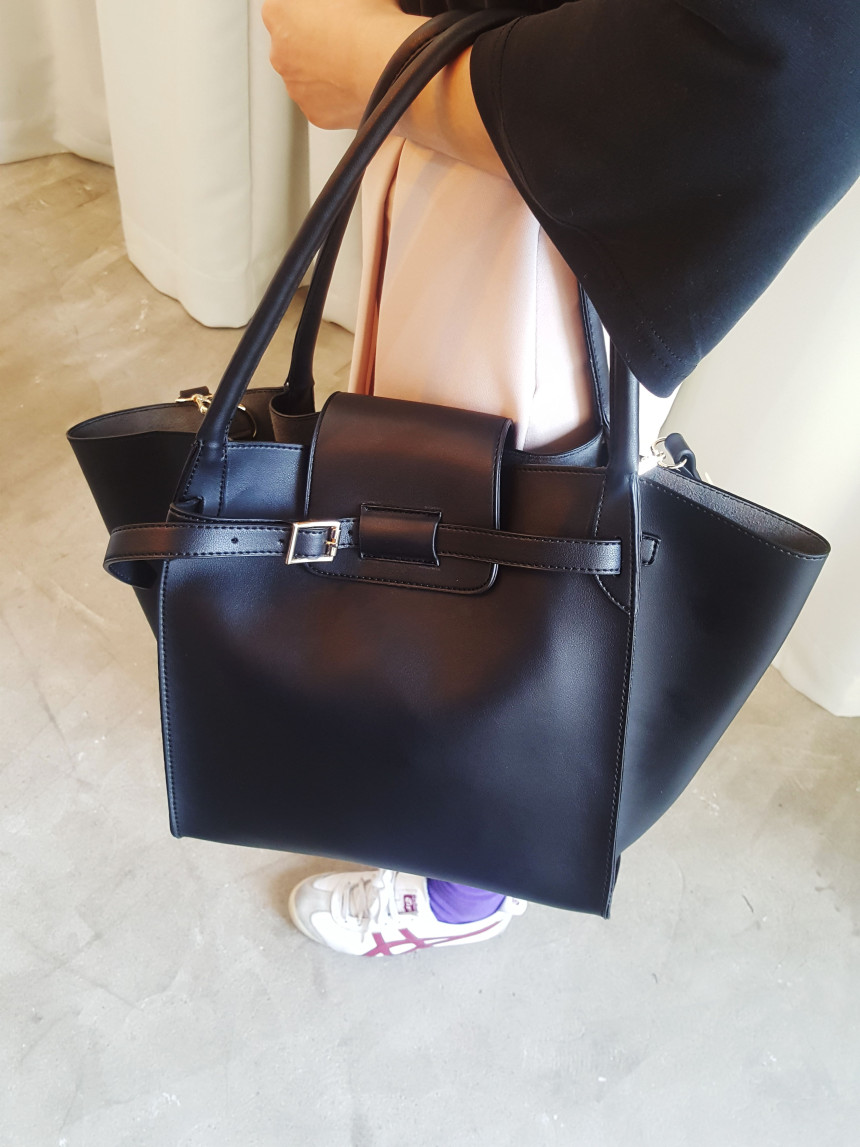 <b><p>Clooney twenties female younger Missy Lk</p></b><b><p>無排クルーニー20代の女性若いズームマミクロルックビッグバッグバケットバッグ外出ルックコーディネート</p></b><br /><br /><p align='center'>