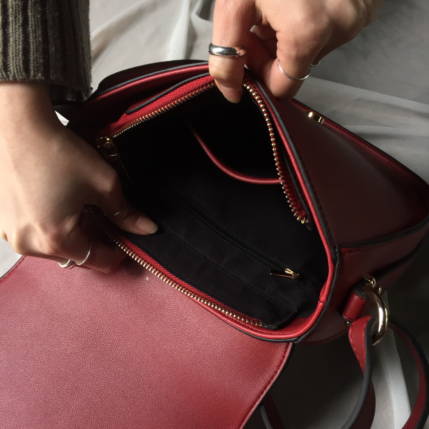 <b><p>Half-line flap shoulder 20 Women's at</p></b><b><p>ハーフラインフラップショルダー20代の女性すっきりとしたスタイル洗練されたギフトユニークなディテール</p></b><br /><br /><p align='center'>