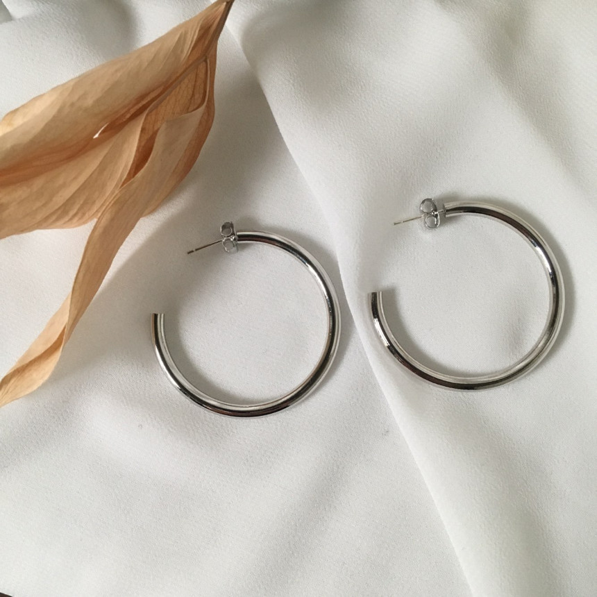 <b><p>Aomi Simple Modern Drop earring 3color Bl</p></b><b><p>青海 シンプルモダン ドロップ イヤリング 3色 ケバケバ 輝く 魅力のあるスタイル</p></b><br /><br /><p align='center'>