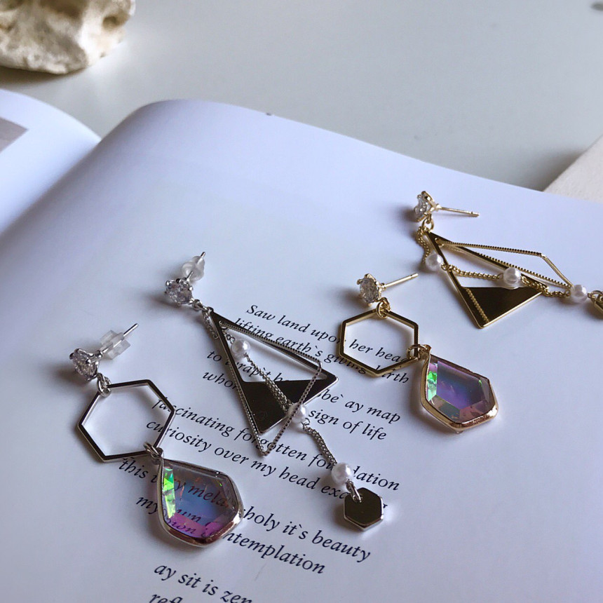 <b><p>Demang Cubic Sequins Unknown Drop earri Lce</p></b><b><p>ディマン キュービック スパンコール オンバル ドロップ イヤリング ランス ユニーク</p></b><br /><br /><p align='center'>