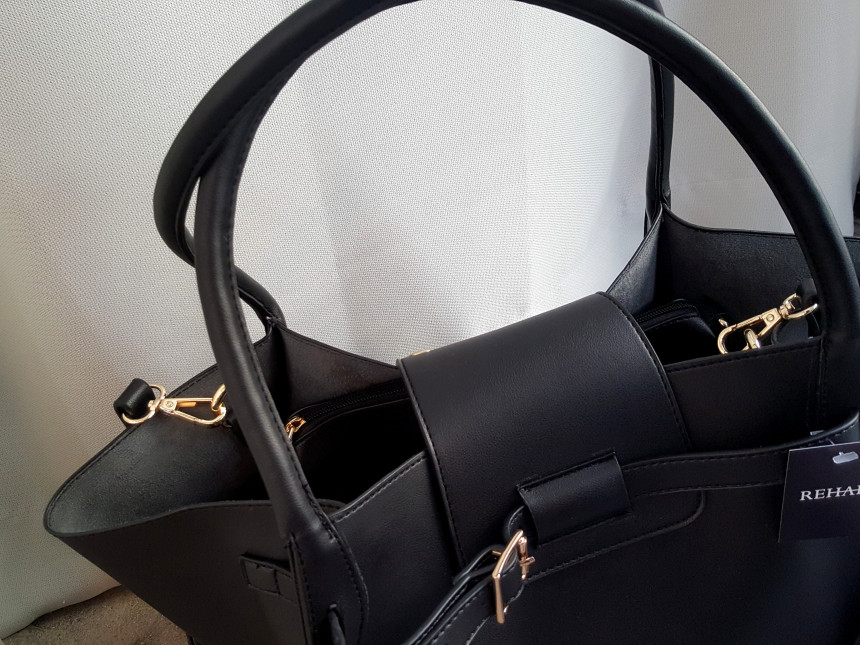 <b><p>Clooney twenties female younger Missy Lk</p></b><b><p>無排クルーニー20代の女性若いズームマミクロルックビッグバッグバケットバッグ外出ルックコーディネート</p></b><br /><br /><p align='center'>