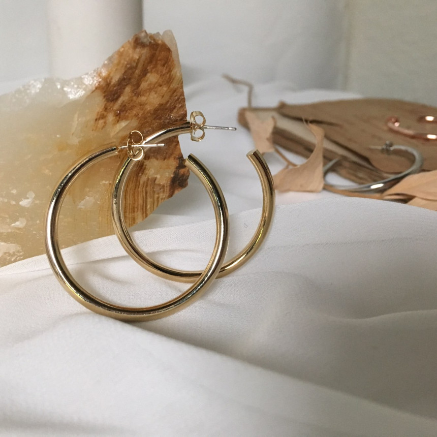 <b><p>Aomi Simple Modern Drop earring 3color Bl</p></b><b><p>青海 シンプルモダン ドロップ イヤリング 3色 ケバケバ 輝く 魅力のあるスタイル</p></b><br /><br /><p align='center'>