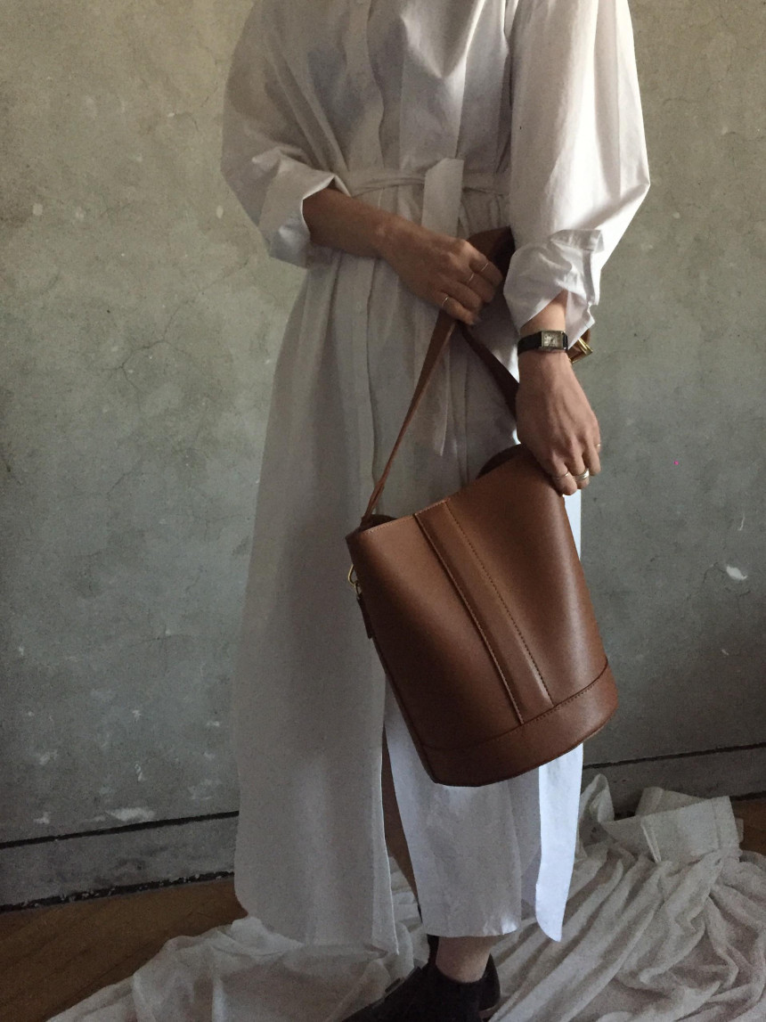 <b><p>Simple Herb Buckets 20's Womens Neat Design</p></b><b><p>シンプルヘルバケット20代の女性すっきりとしたデザインゆったりサイズの収納かわいいショルダーバッグ断</p></b><br /><br /><p align='center'>