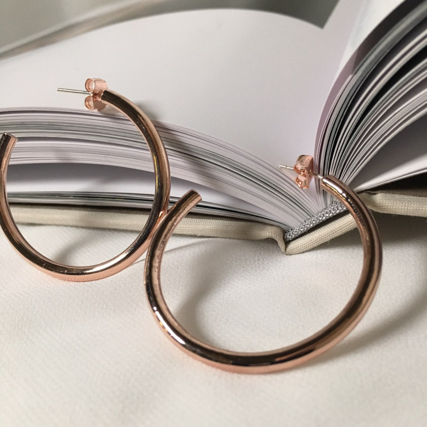 <b><p>Aomi Simple Modern Drop earring 3color Bl</p></b><b><p>青海 シンプルモダン ドロップ イヤリング 3色 ケバケバ 輝く 魅力のあるスタイル</p></b><br /><br /><p align='center'>