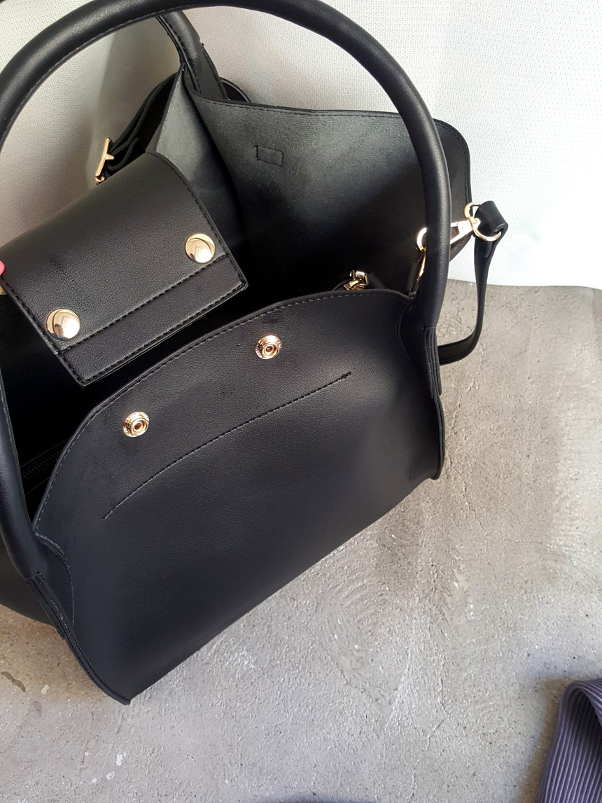 <b><p>Clooney twenties female younger Missy Lk</p></b><b><p>無排クルーニー20代の女性若いズームマミクロルックビッグバッグバケットバッグ外出ルックコーディネート</p></b><br /><br /><p align='center'>