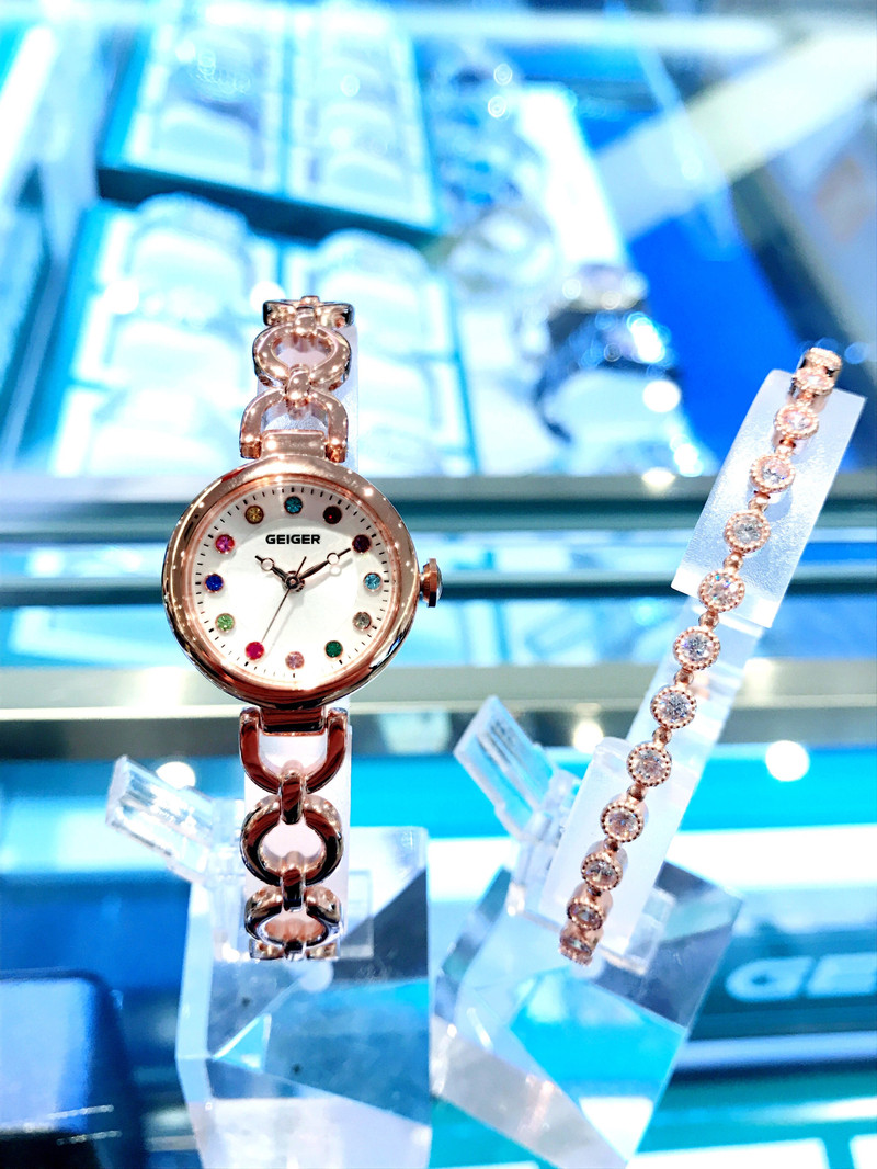 <b><p>Geiger female met Brac GE61179RG 30s Girlfriend</p></b><b><p>ガイガー 女性 メタル ブレスレットセット GE61179RG 30代 ルフレンドの贈り物</p></b><br /><br /><p align='center'>