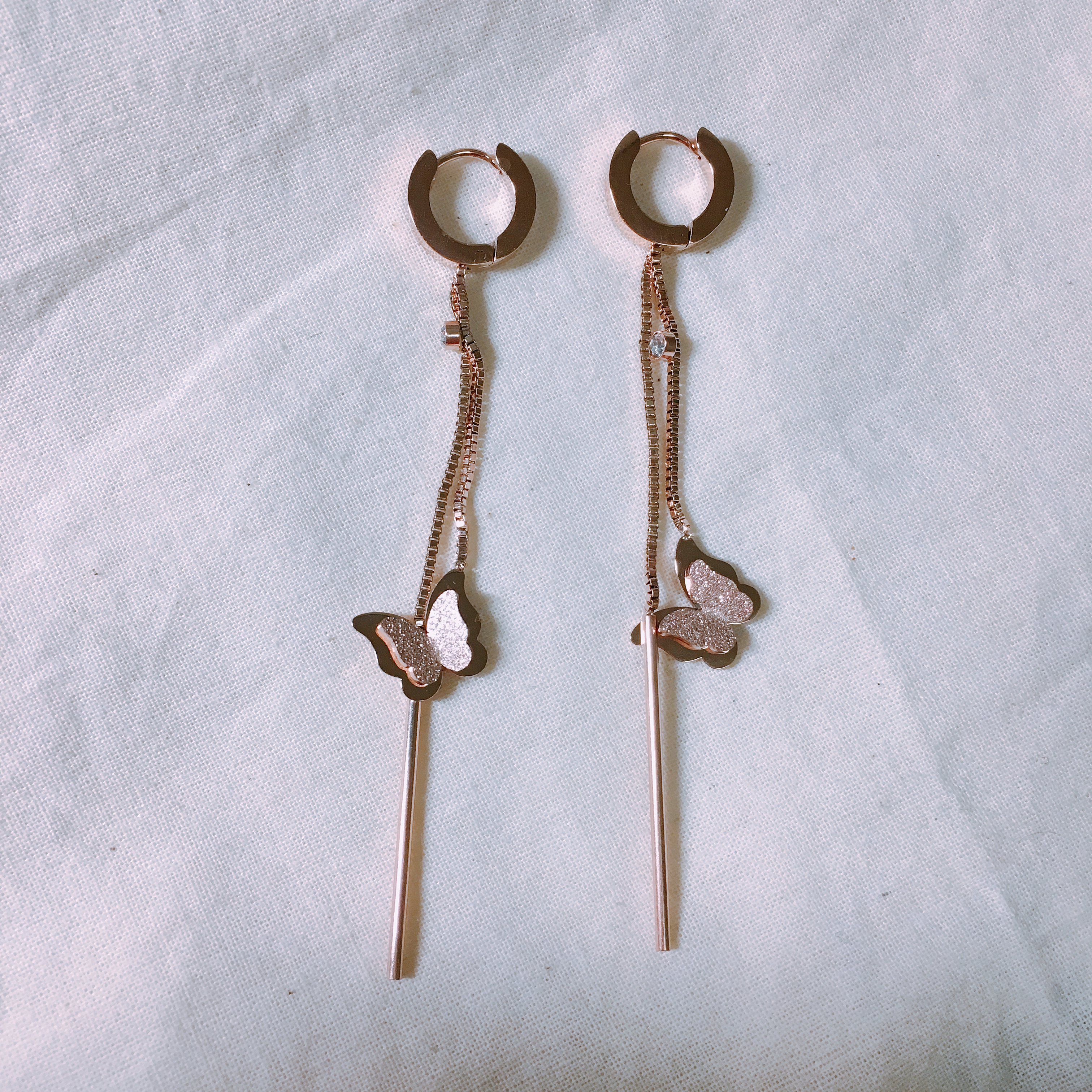 <b><p>Luce Surreal butterfly drop ings LKJ1140</p></b><b><p>ルーチェ 書かれているカール蝶ドロップイヤリング LKJ1140 一つだけで説得力の</p></b><br /><br /><p align='center'>